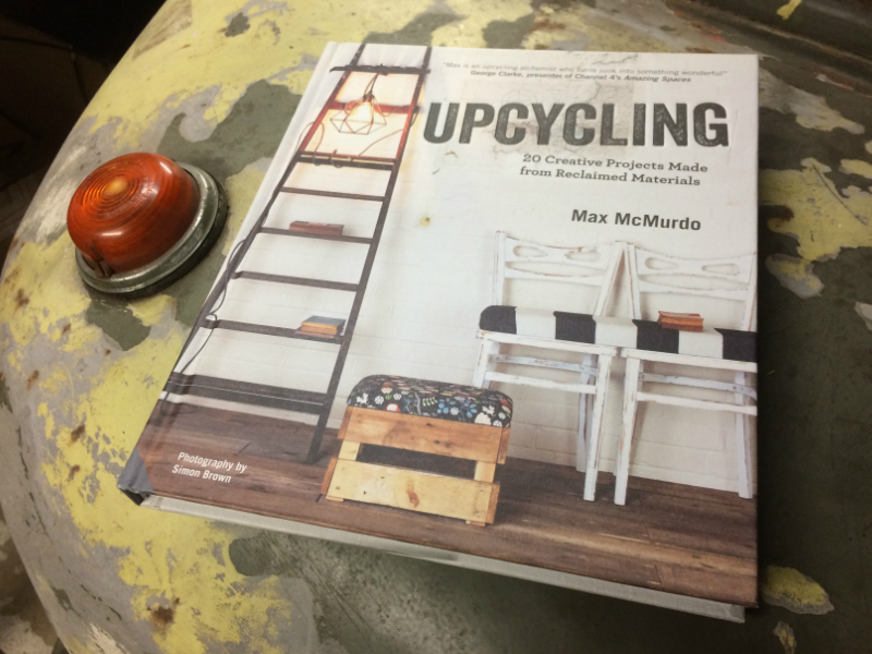 Upcycling McMcMurdo book Winactie Tralaluna