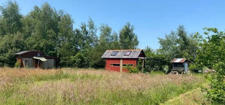 rood tiny house Tralaluna